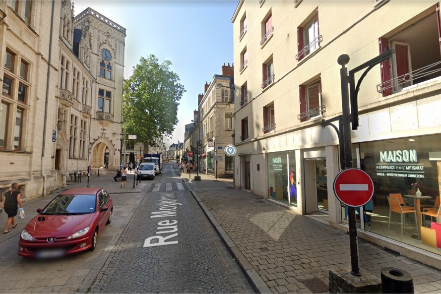 Bourges : la rue Moyenne piétonne à partir de 12h... et jusqu'en Septembre !